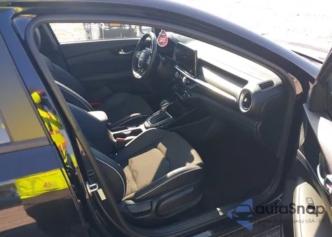 2024 Kia Forte Gt-Line z USA, uszkodzony, nr VIN 3KPF54AD2RE712860